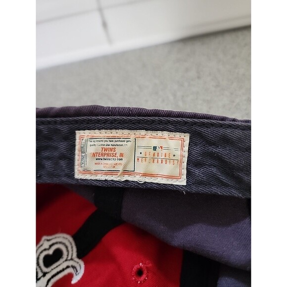 BOSTON RED SOX ***LOT*** T-shirt (Size L), Baseball Cap & Playing Cards - Picture 5 of 8